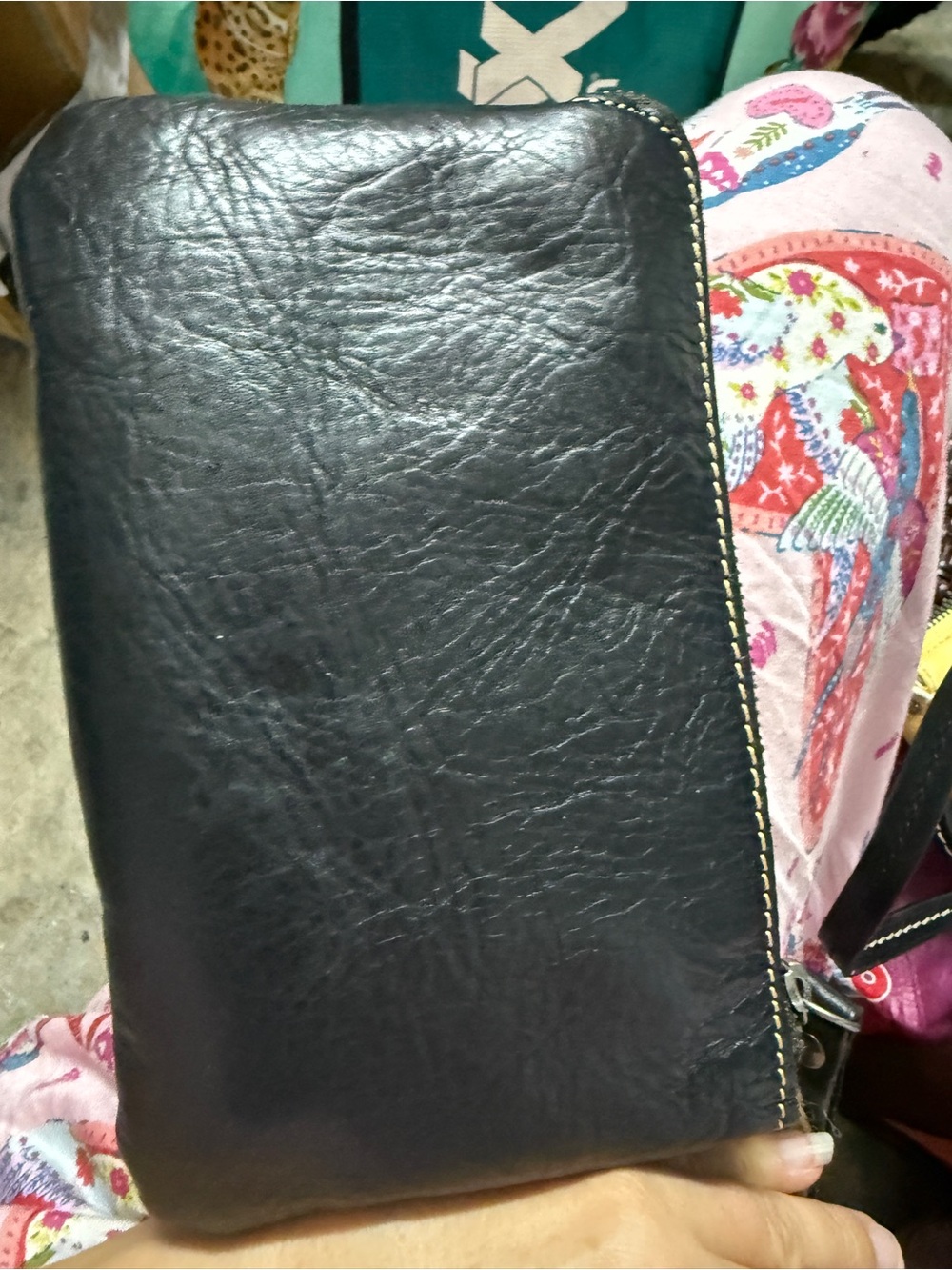 Patricia Nash Black Tooled Leather Crossbody Purse - Picture 4 of 6